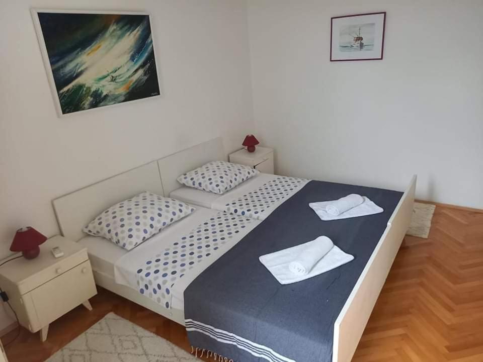Studio Darija For 2 Persons S Terasom Wi-Fi & Parking Lägenhet Makarska Exteriör bild