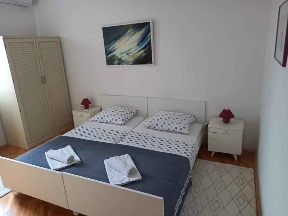 Studio Darija For 2 Persons S Terasom Wi-Fi & Parking Lägenhet Makarska Exteriör bild