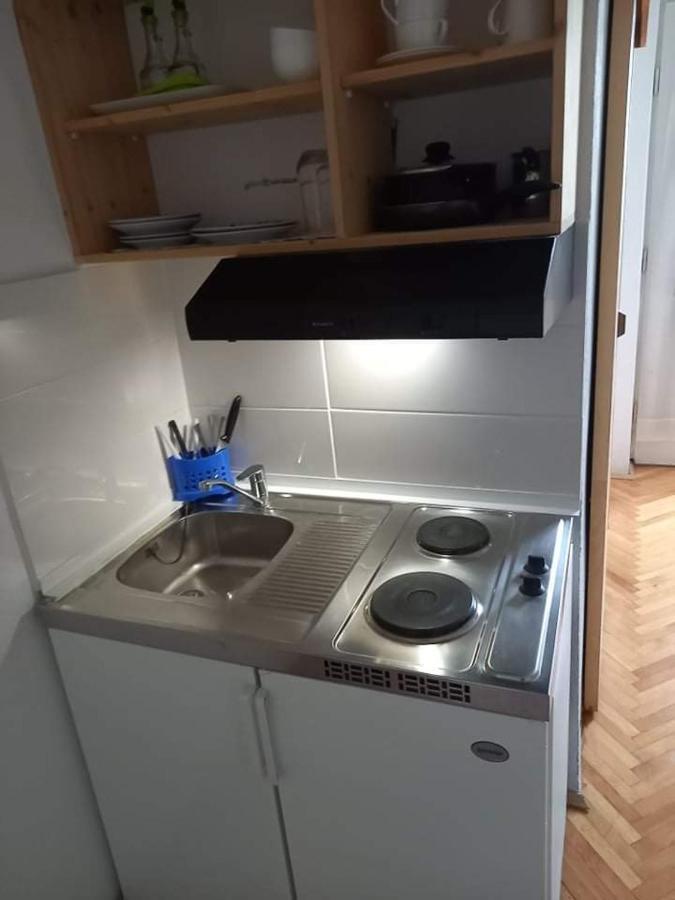 Studio Darija For 2 Persons S Terasom Wi-Fi & Parking Lägenhet Makarska Exteriör bild