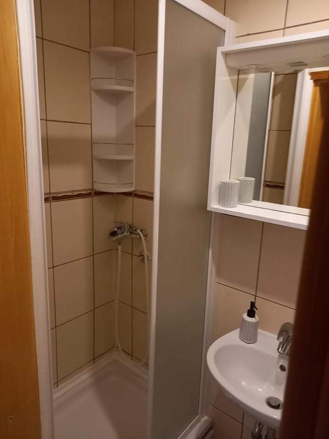 Studio Darija For 2 Persons S Terasom Wi-Fi & Parking Lägenhet Makarska Exteriör bild